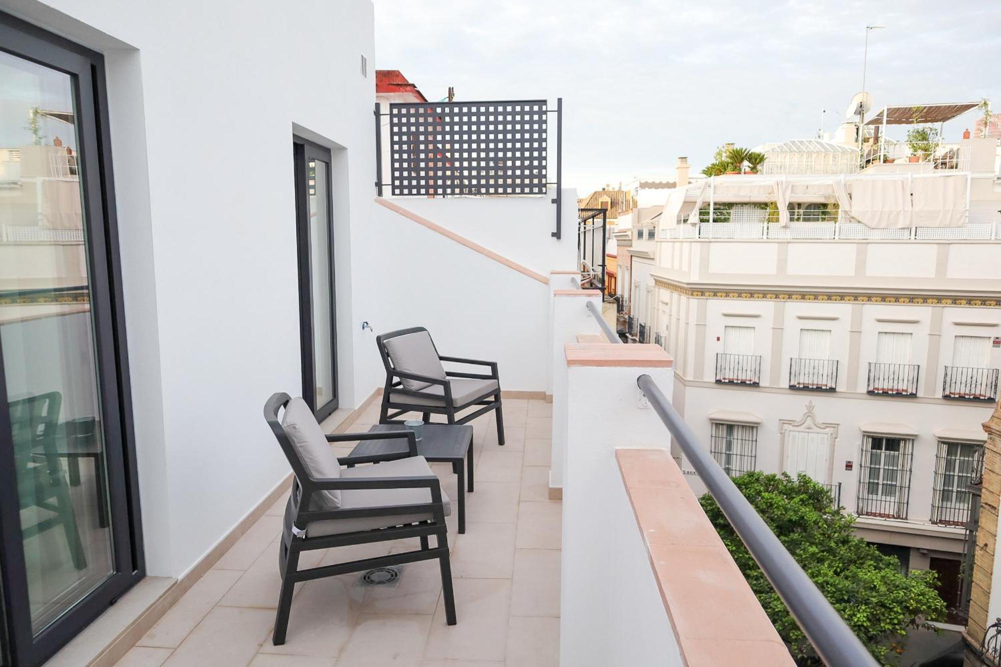 Calma Places Seville Exterior photo
